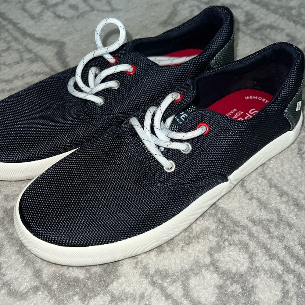 Sperry Bodie Boys Sneaker 2 BRAND NEW